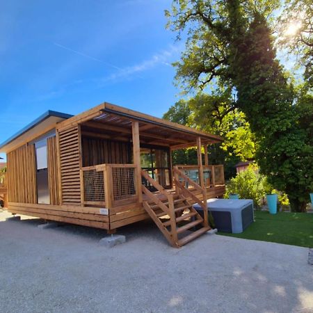 Les Lodges D'Emeraude Maisod Extérieur photo